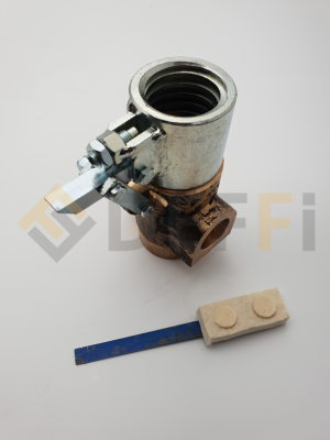 B0303-Ecrou porteur gauche complet