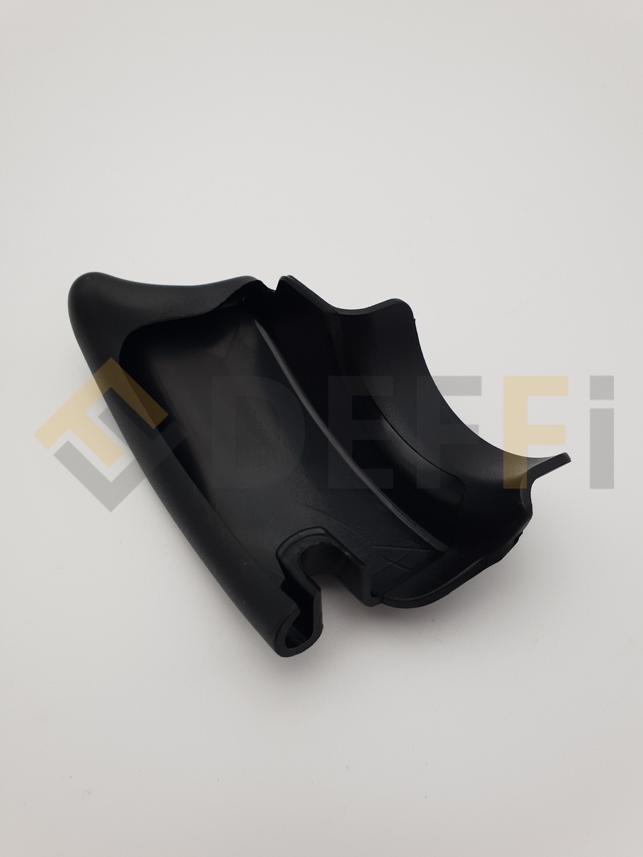 42MB200272-PROTECTION ARRIERE TETE DE MONTAGE NOIRE
