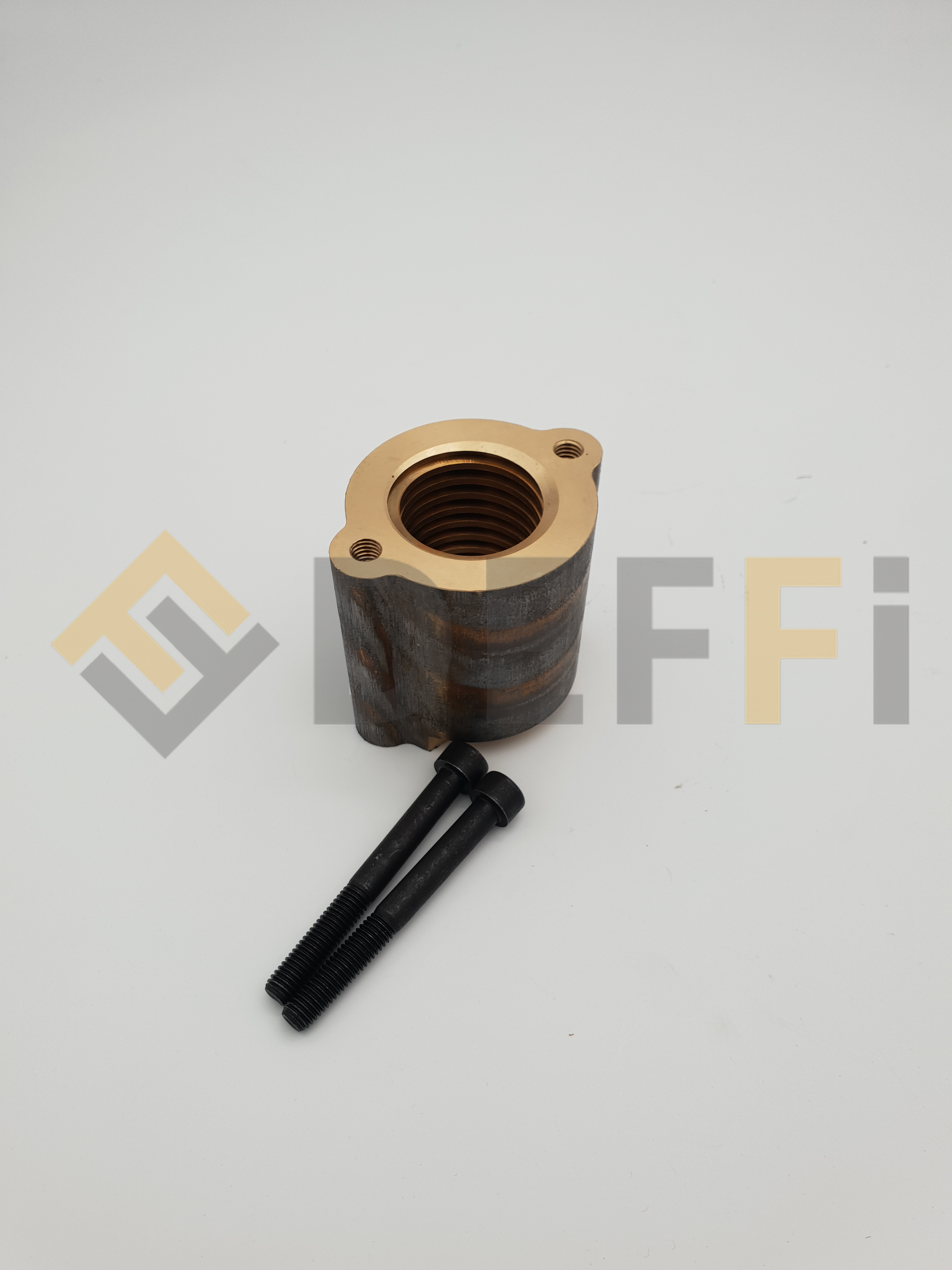 4448315-Ecrou porteur 4440622 + 2 vis CHC M8x70
il est fortement recommandée de remplacer les bagues rotules 4440458 et plaque de répartition 4440462 ou l'ensemble 4441088

Vis CHC seule disponible sous le code QCR1108070